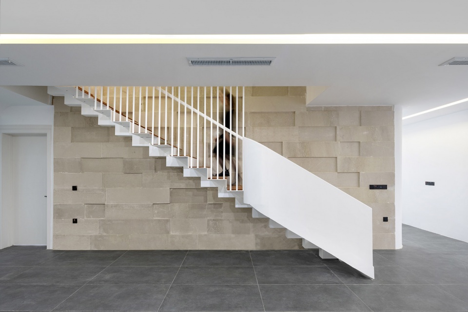 Bakrajo House ZAKAA Architecture