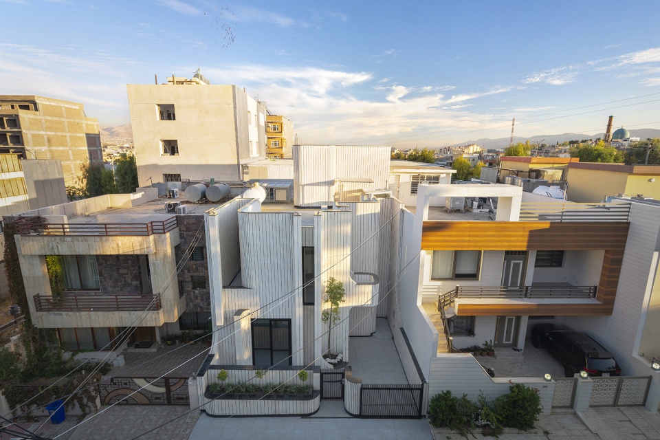 Bakrajo House ZAKAA Architecture