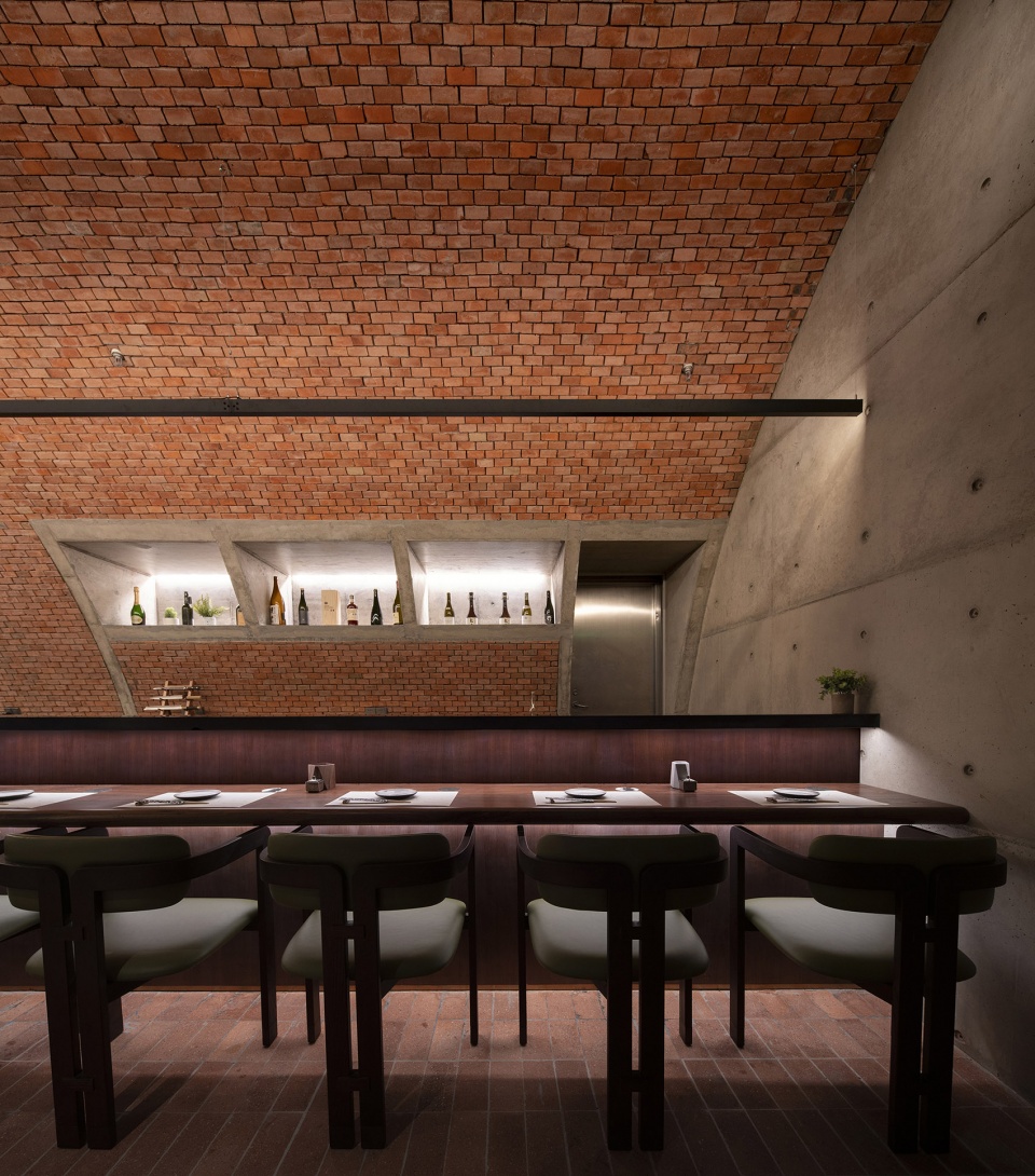 Biiird Yakitori bigER club design