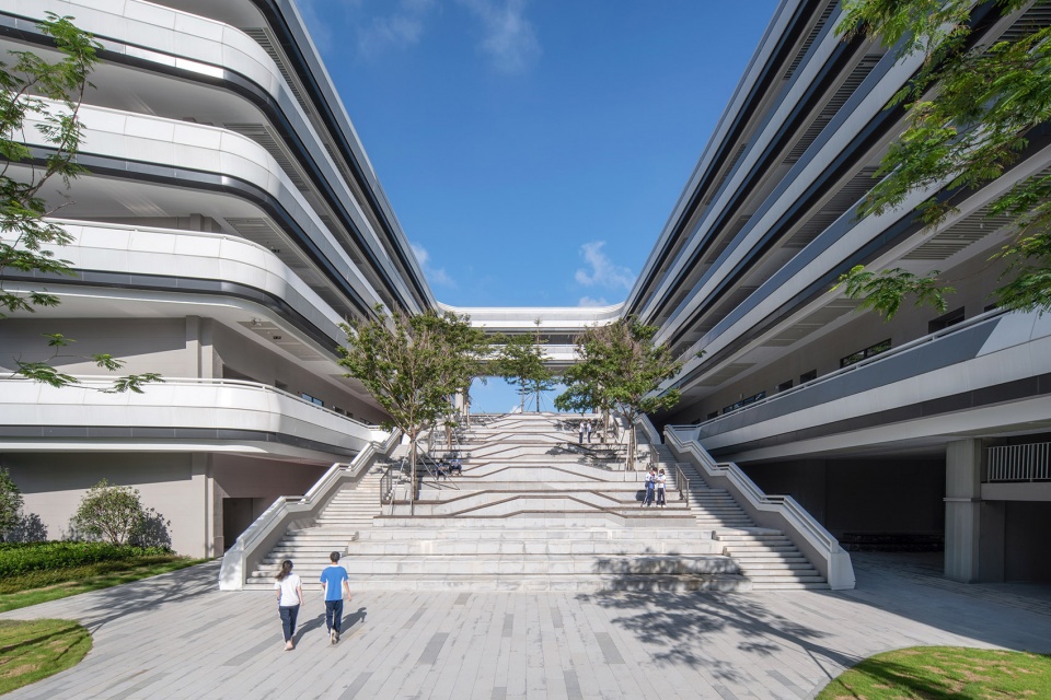 Shenzhen Gezhi Academy Capol International Associates Group