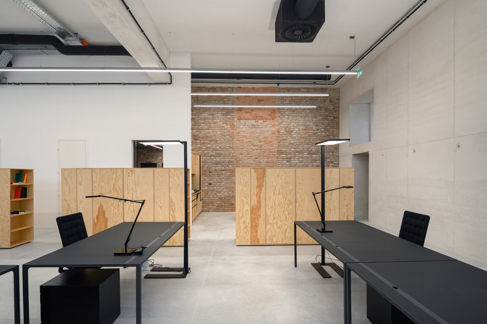 cukrarna gallery by scapelab