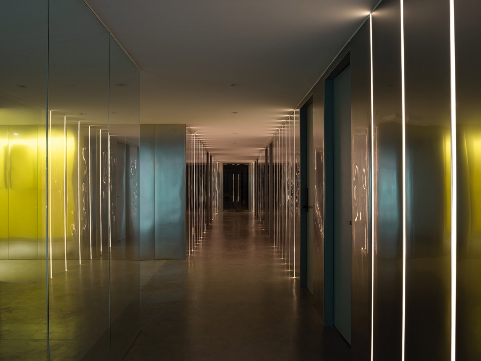 Light Echo KiKi ARCHi