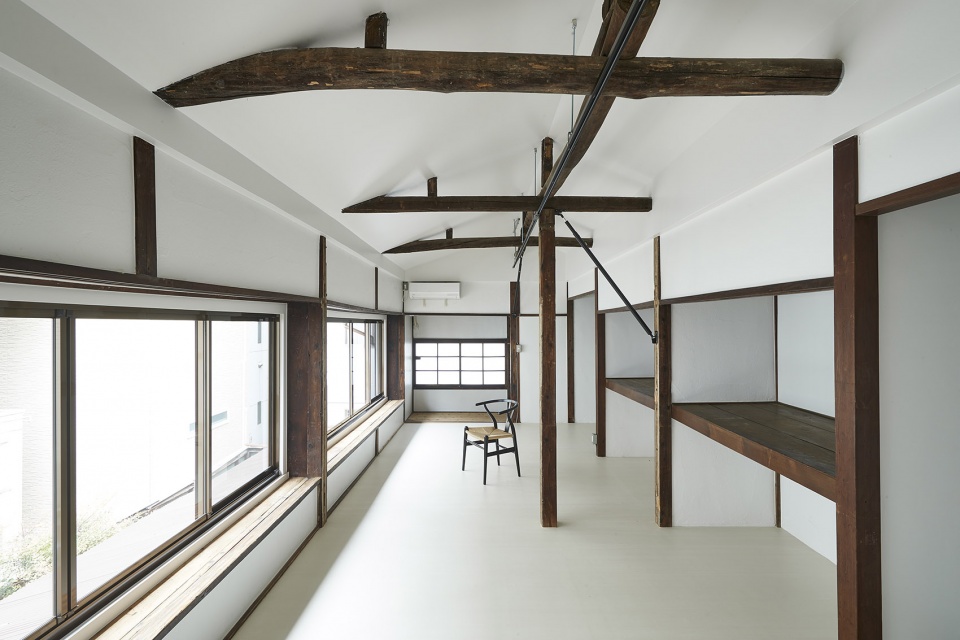 hakuraku house japan by roovice
