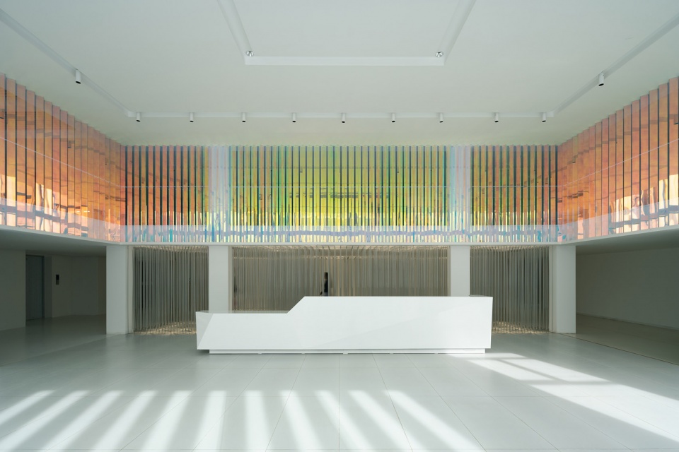 Light Echo KiKi ARCHi
