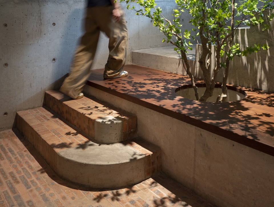 Biiird Yakitori bigER club design