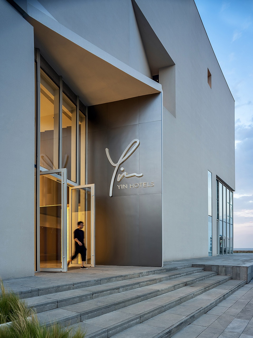 interior design of yin hotel china by combined architects