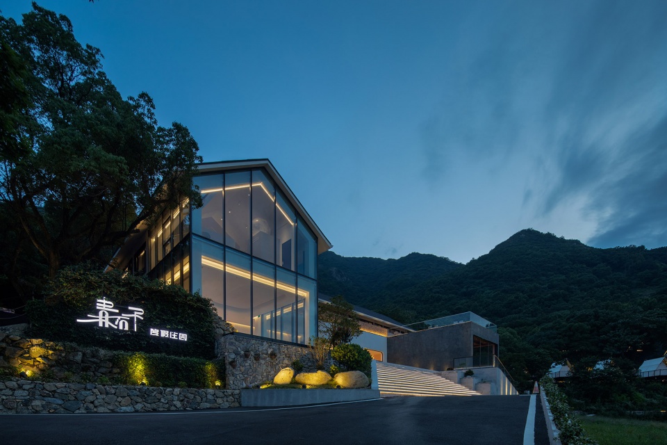 Zhenlong Blackstone Resort Z Design Studio
