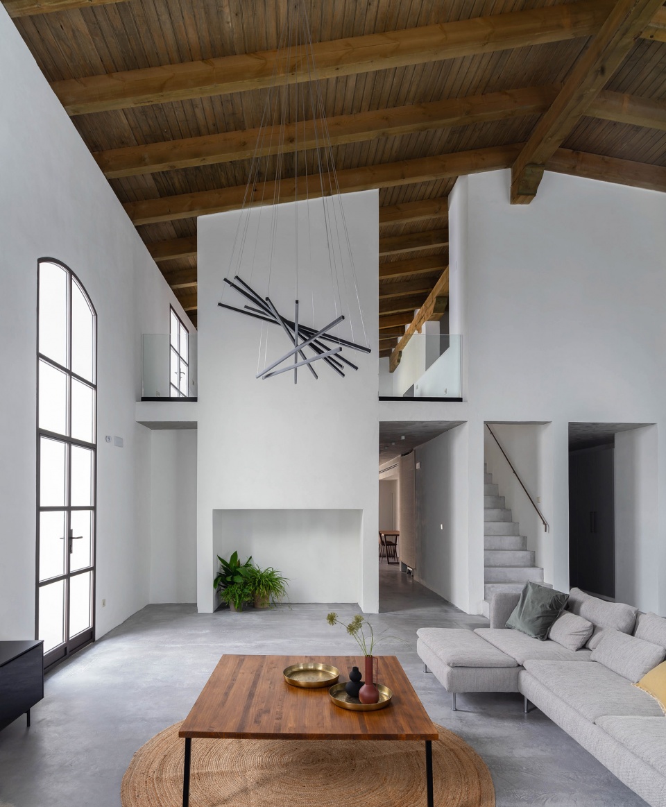 house in a sherry bodega spain by iniesta nowell arquitectos