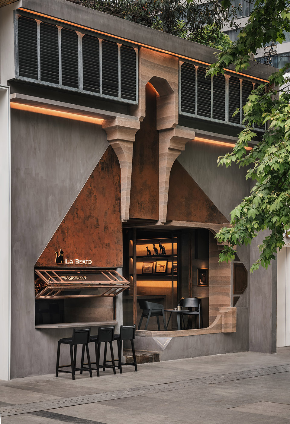 La Beato by Light for