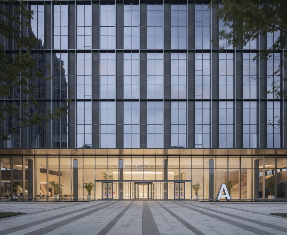 shared space of xiaomi smart industrial zone by daga architects