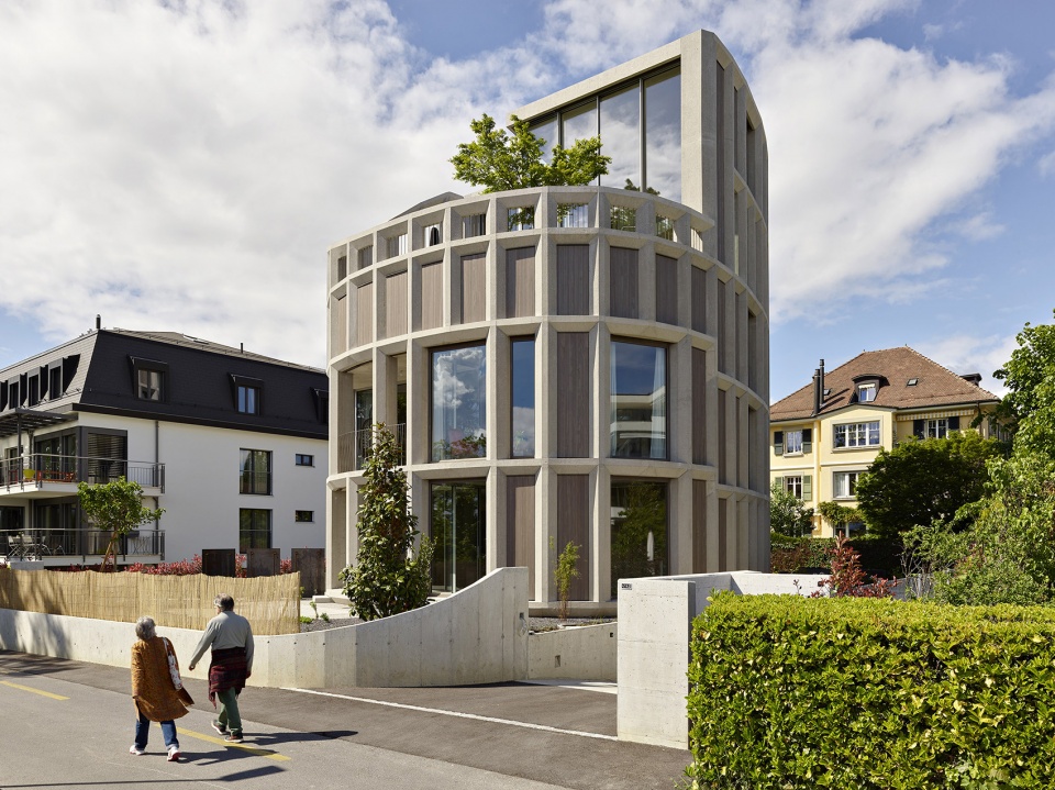 Urban House in Pully by LOCALARCHITECTURE