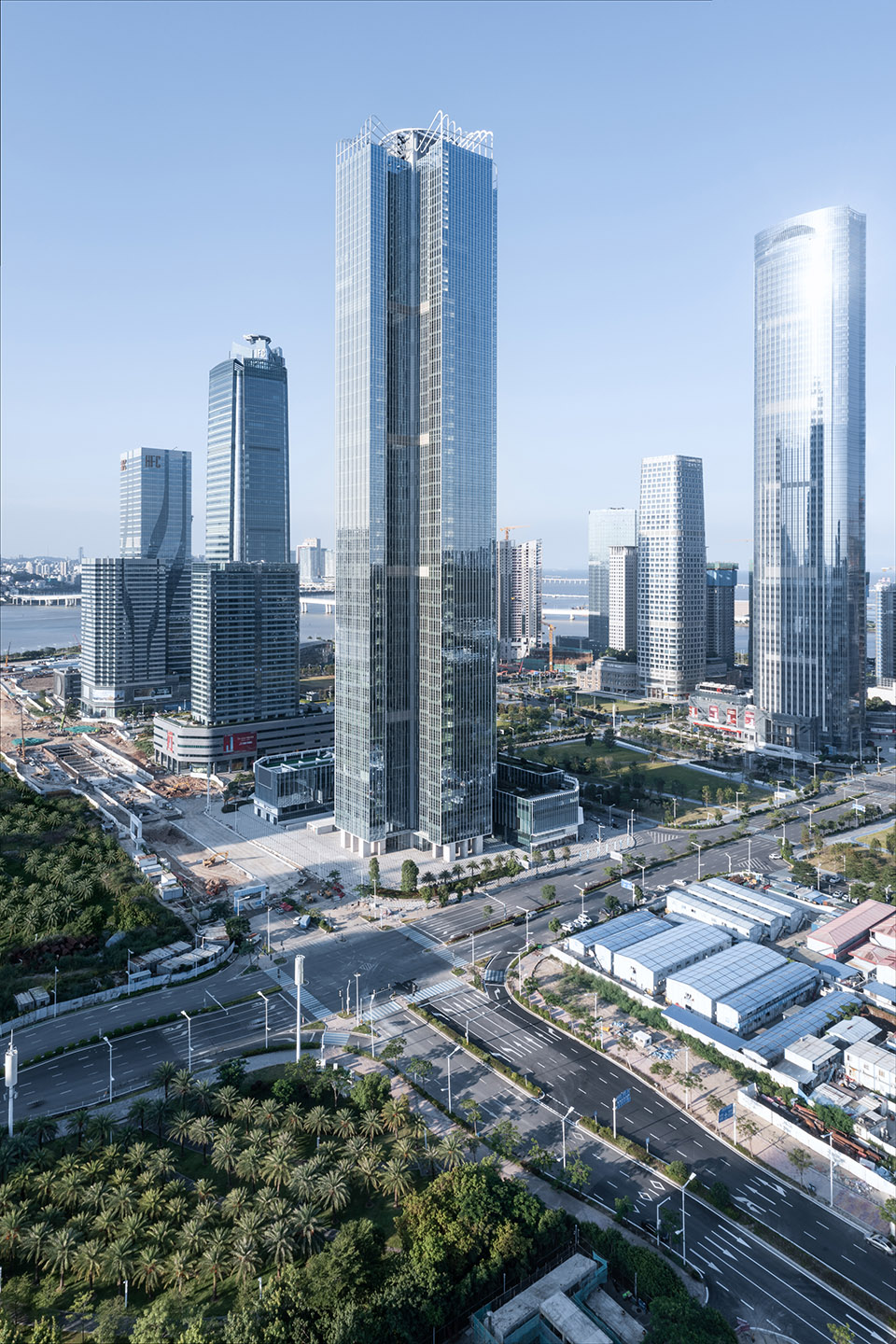 Zhuhai Hengqin Fang Da Cheng Tower by AUBE