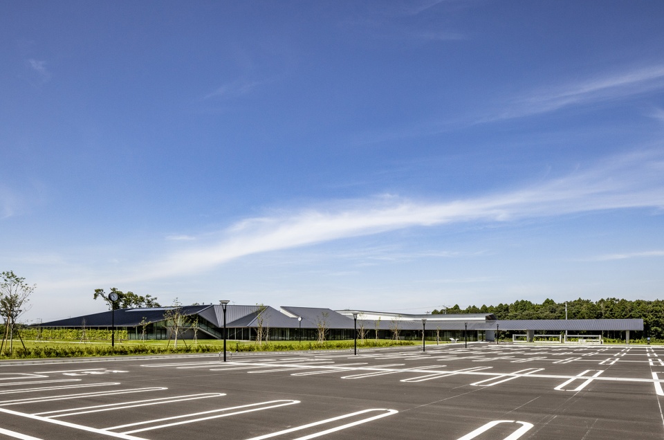 Mito City Shimoirino Health Promotion Center by MIKAMI Architects