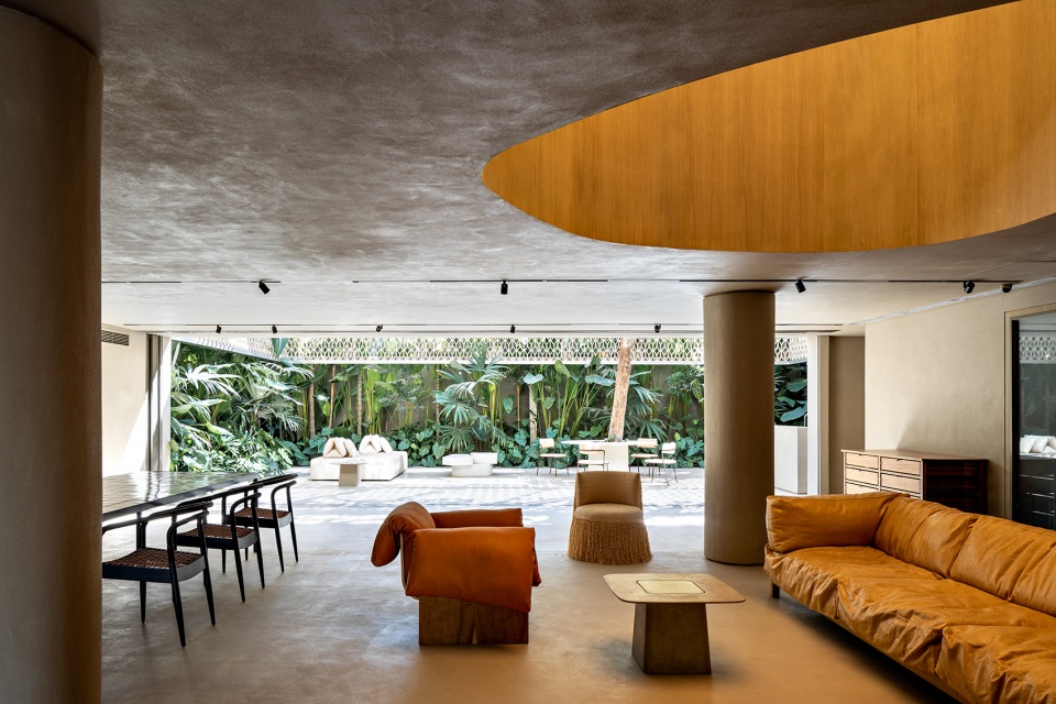 55 Design by Studio Arthur Casas