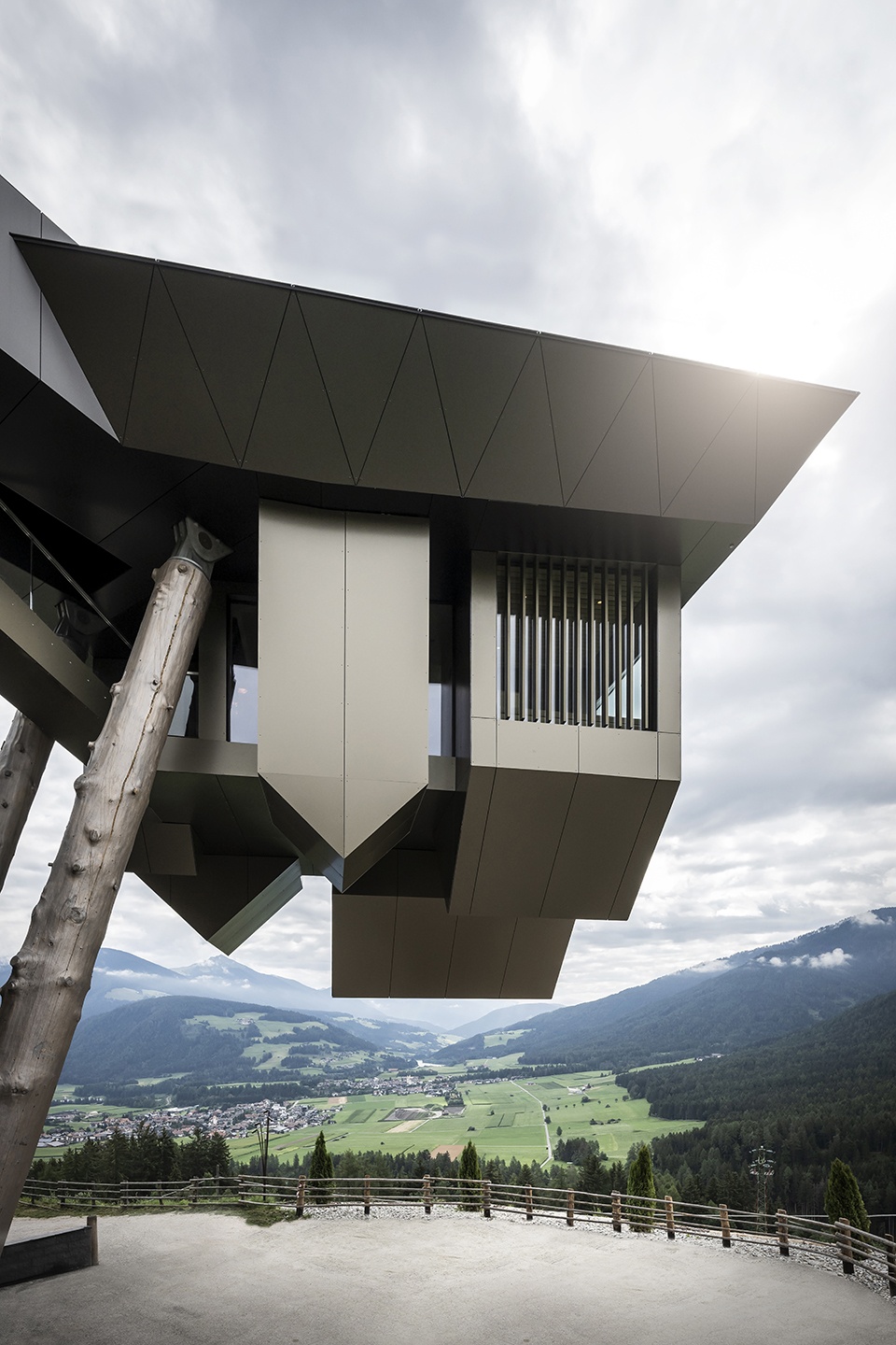 Hub of Huts by noa