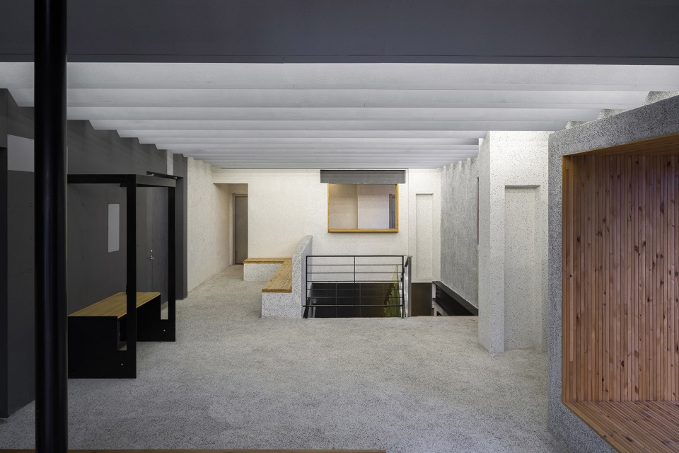 Front Hall of Tianmei Theater LI WENXI Architects
