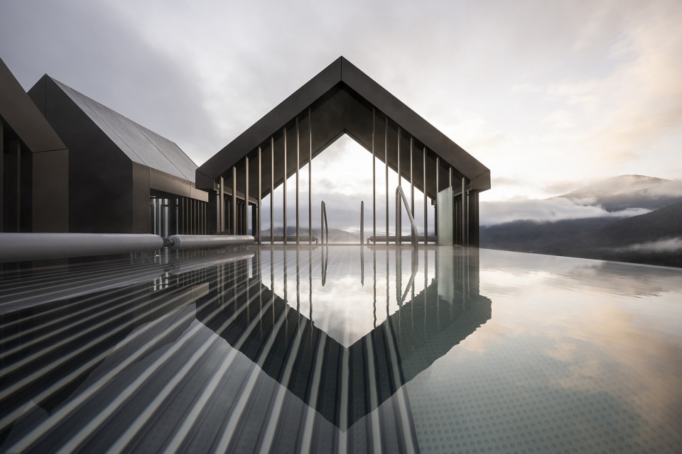 Hub of Huts by noa