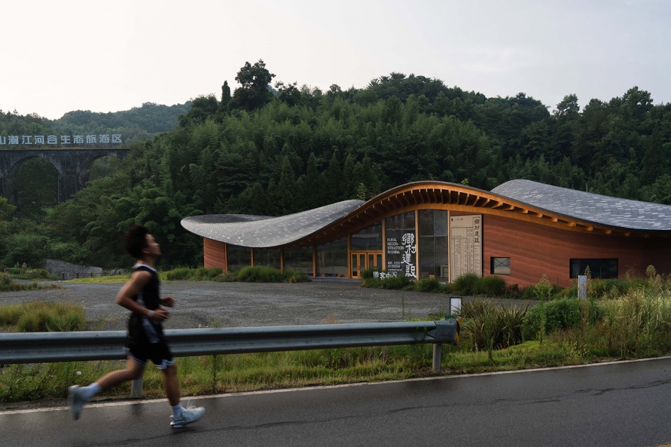 longmen qicun art design center by studio dali architects