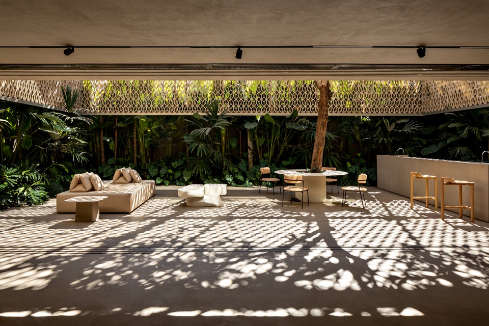 55 Design by Studio Arthur Casas