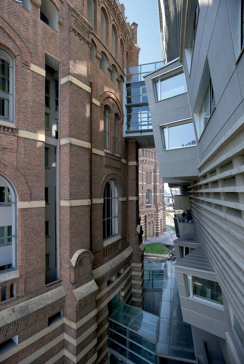 Apartment Building Gasometer B Vienna Austria by COOP HIMMELB L AU