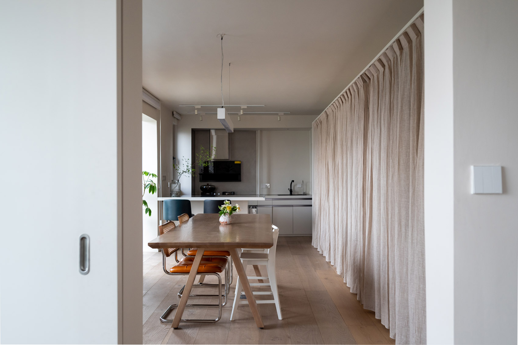 balcony house by atelier fu