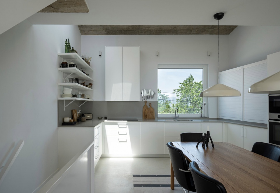 JULIA CALUM HOUSE DTR Studio