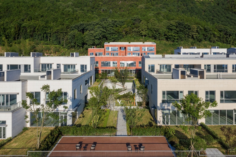 ChaTing Freedom Hill China by c d Design Center