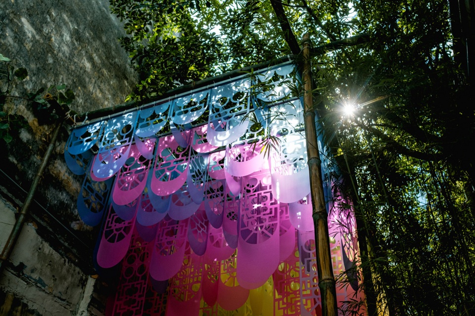 endless frames by poh sin studio