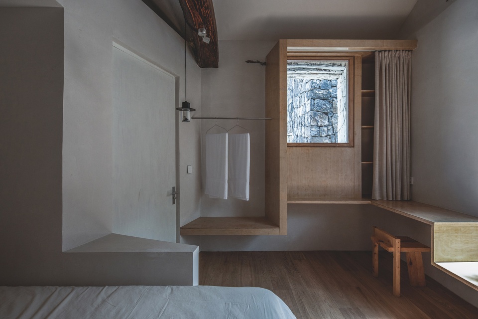 Mountain Dwelling STUDIO FSJ