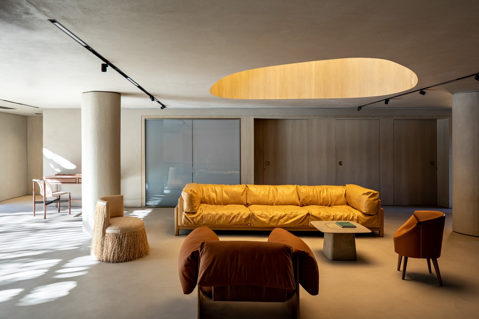 55 Design by Studio Arthur Casas