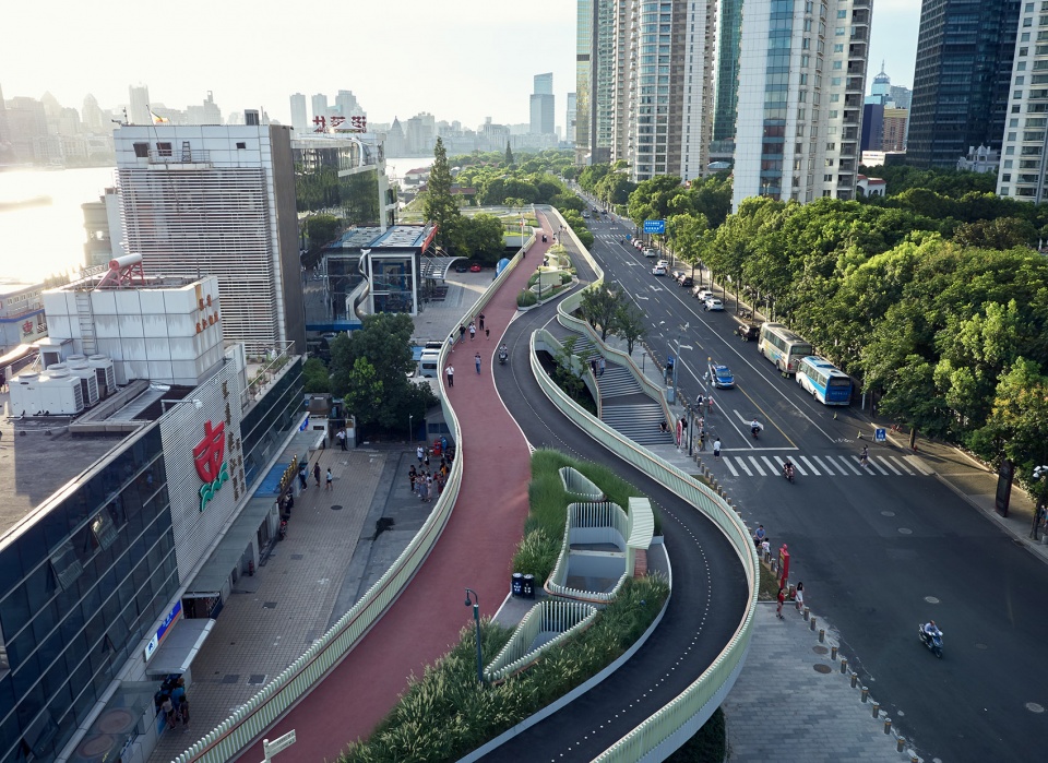 dongchang elevated passage by atelier z