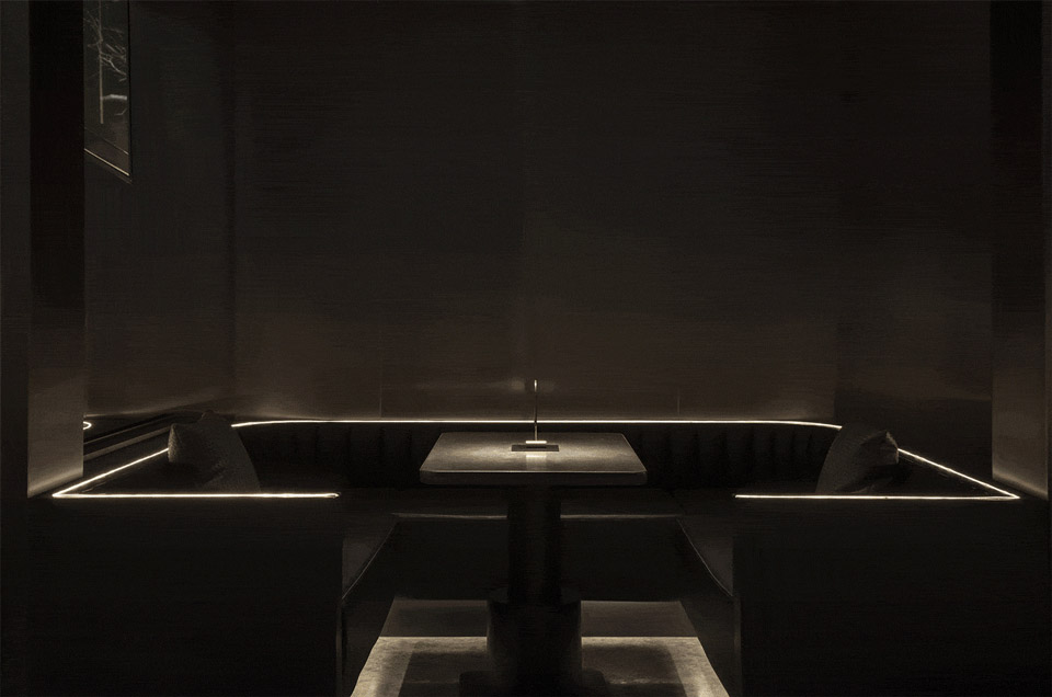 PULLME Dining and Bar Balance Design