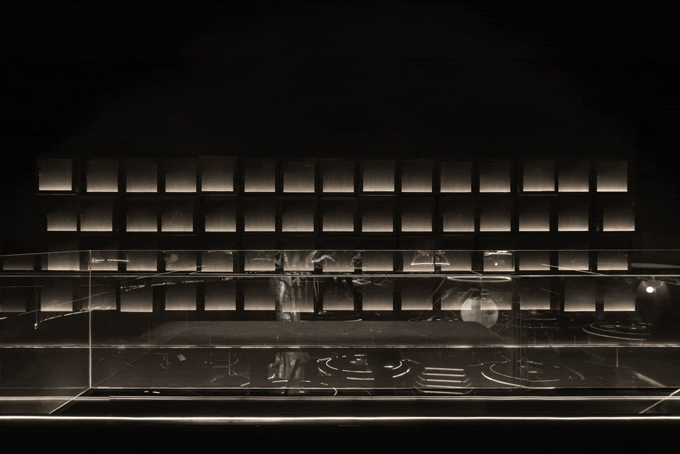 PULLME Dining and Bar Balance Design