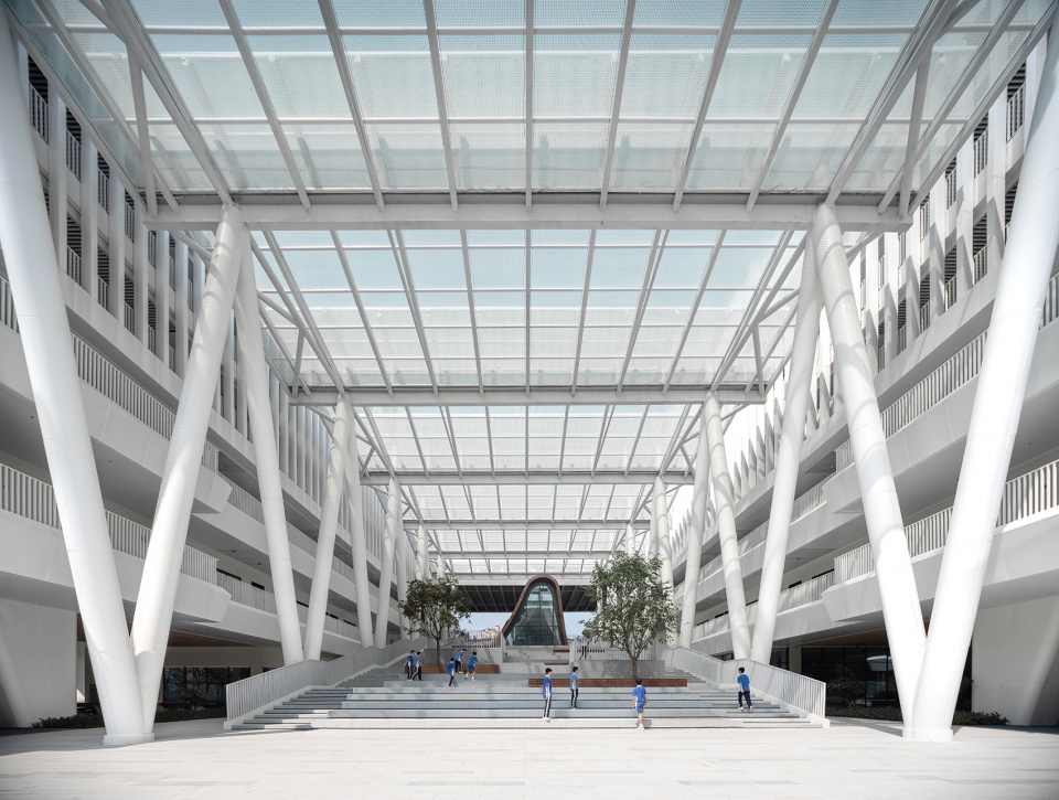Shenzhen Hongshan Middle School CAPOL