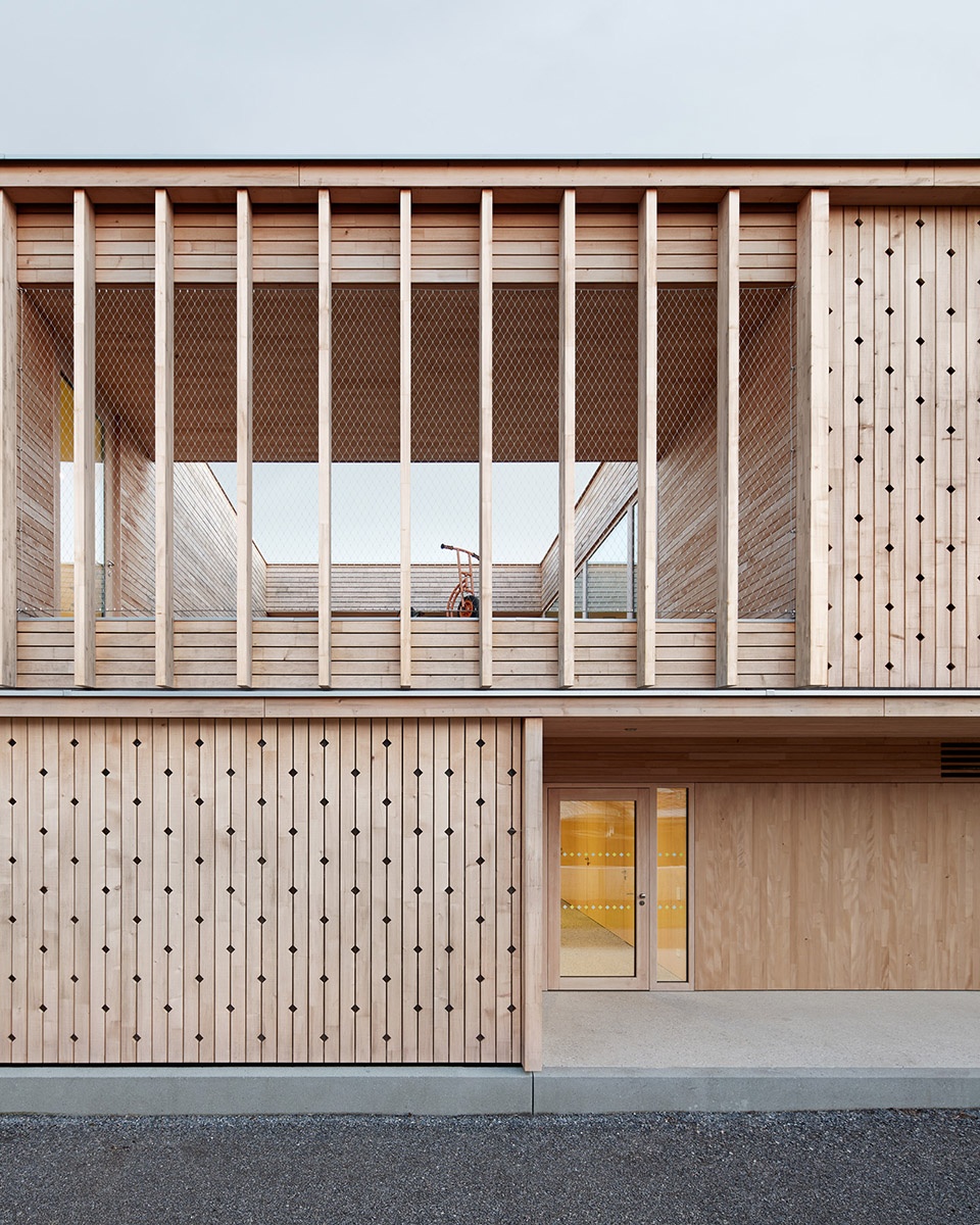 engelbach kindergarten by innauer matt architekten
