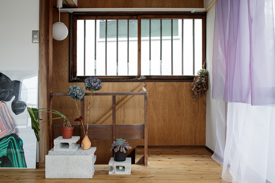 rokukakubashi house japan by roovice