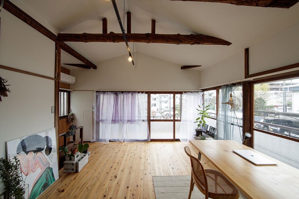 rokukakubashi house japan by roovice