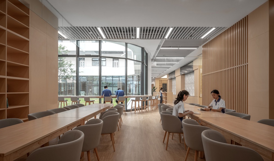 Shenzhen Hongshan Middle School CAPOL
