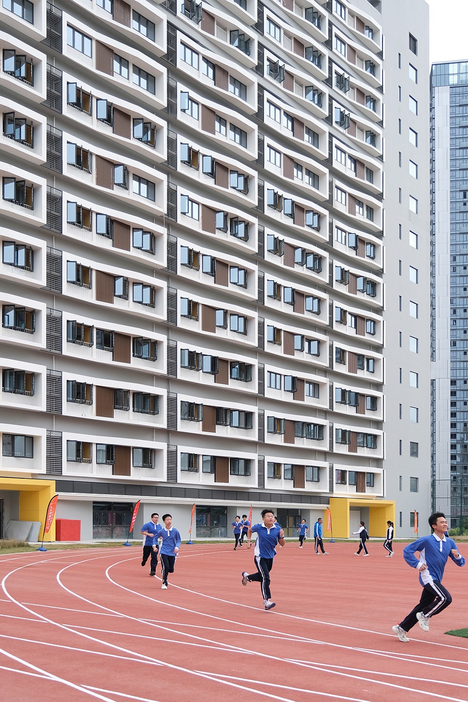 Shenzhen Hongshan Middle School CAPOL