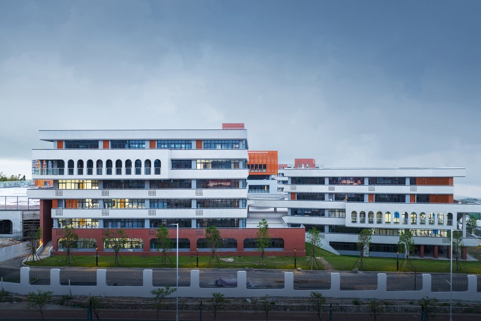 Grand Solar School BPD