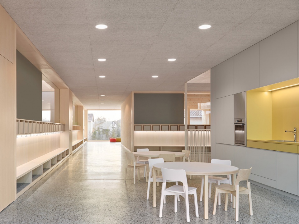 engelbach kindergarten by innauer matt architekten