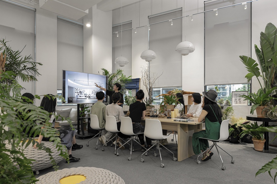 Interior design for the new office building of antao headquarters antao