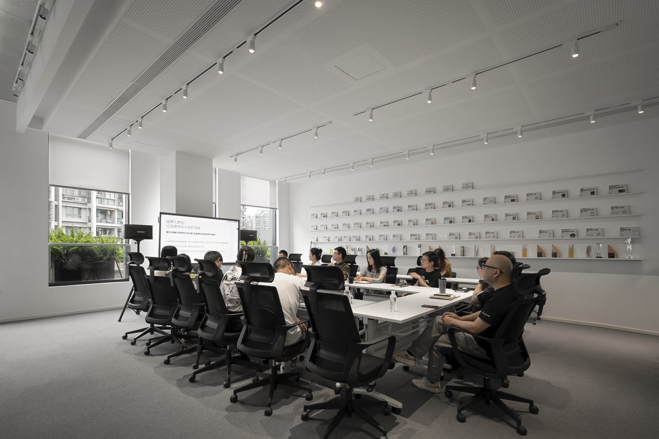 Interior design for the new office building of antao headquarters antao