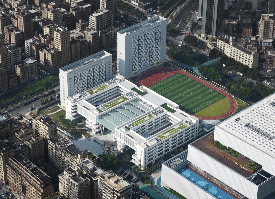 Shenzhen Hongshan Middle School CAPOL