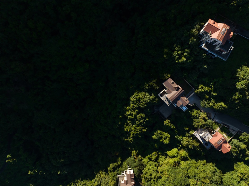 Miyue Tianlu Secret Wild Wonderland Hotel China by G S DESIGN