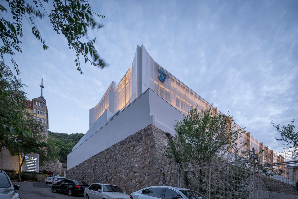 Dalian 37 Xiang china by UUA