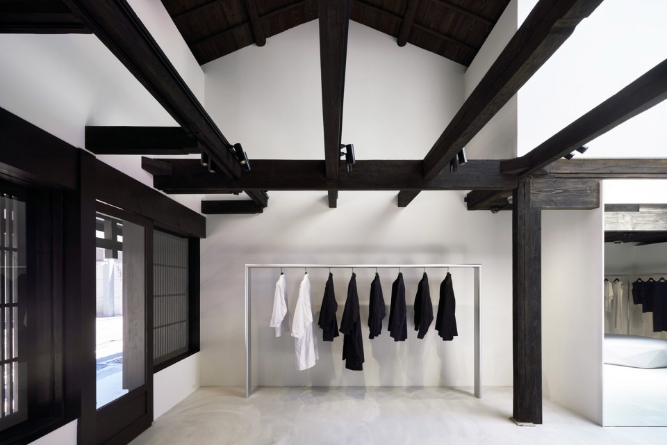 a poc able issey miyake by tokujin yoshioka