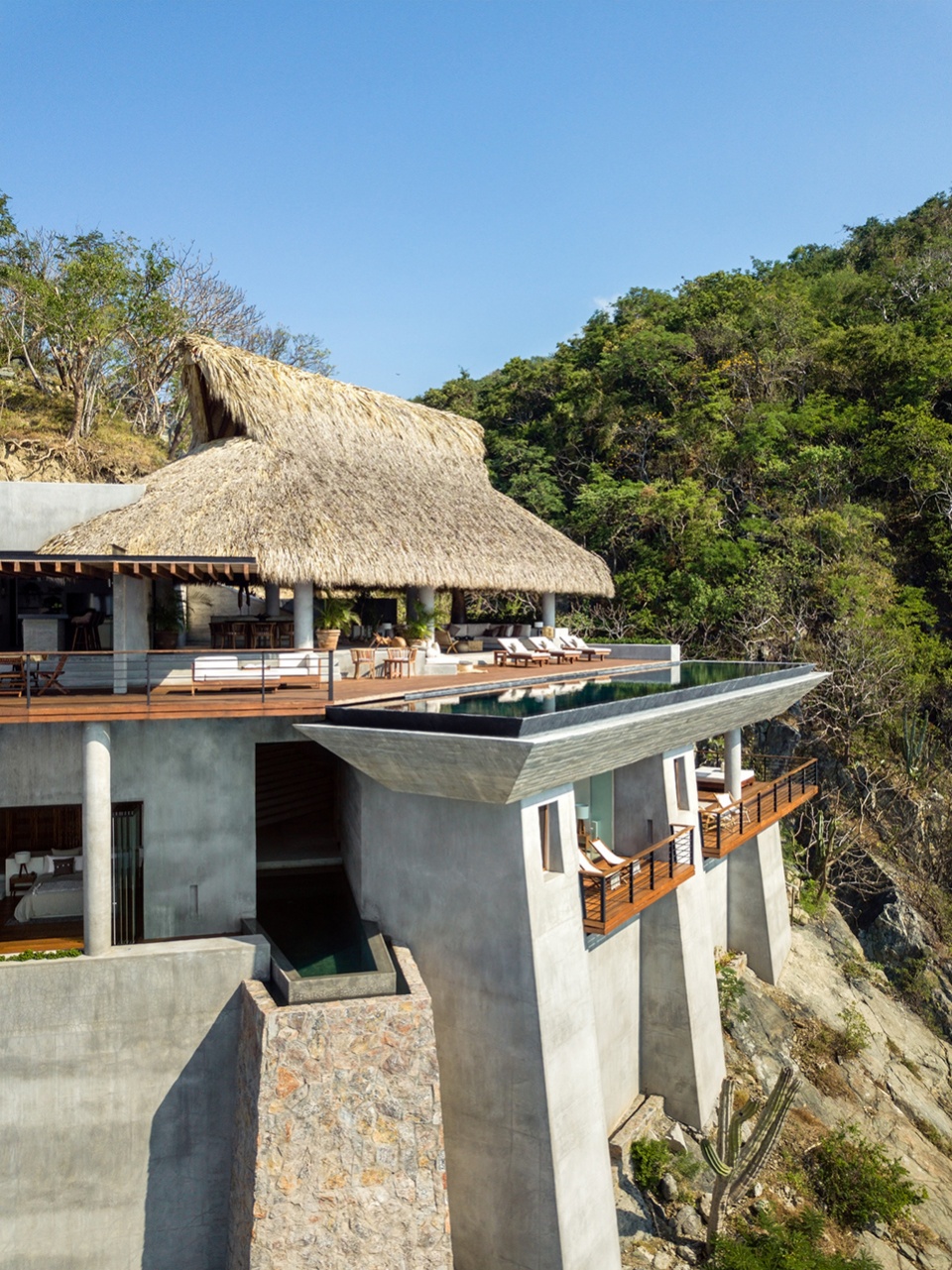 casa acantilado by zozaya arquitectos