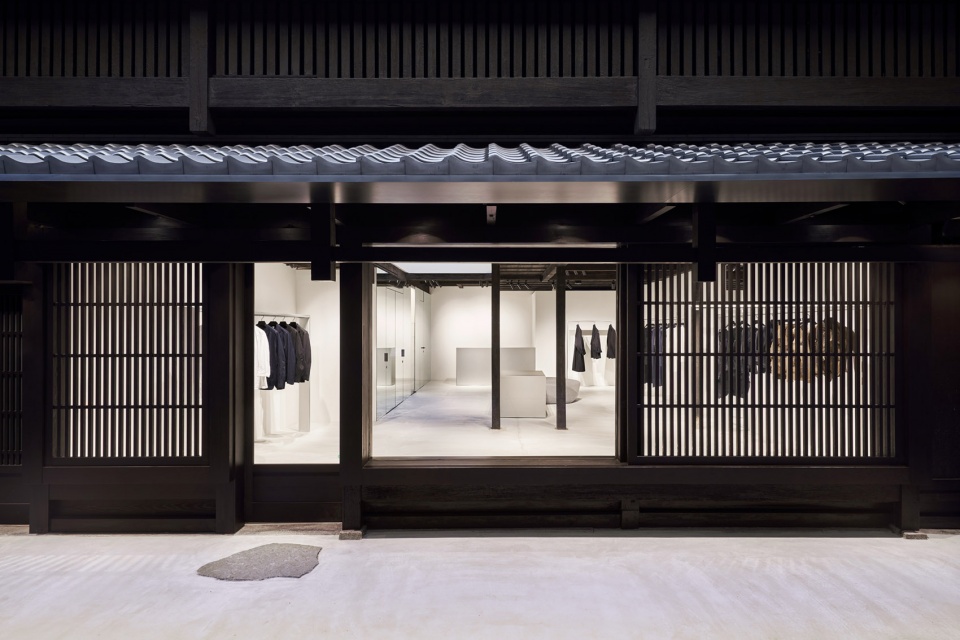 a poc able issey miyake by tokujin yoshioka