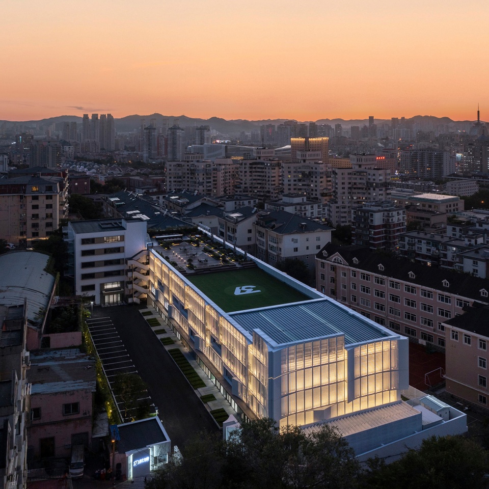 Dalian 37 Xiang china by UUA